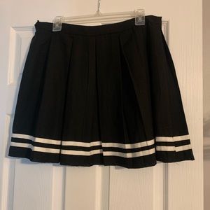 black hot topic skirt